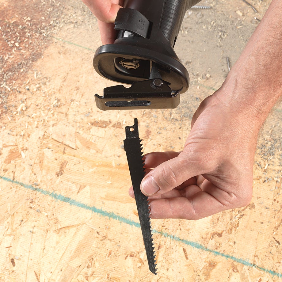 reciprocating saw adjustable shoe and vibration reduction system close-up