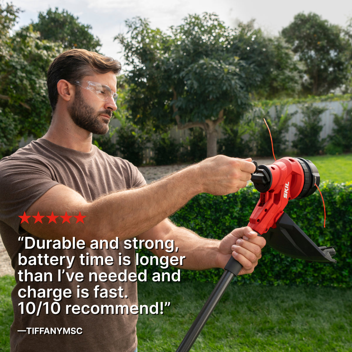 Man using the crank on the Smart Load™ head to wind trimmer string alongside a five-star customer review that says “Durable and strong, batter time is longer than I’ve needed and charge is fast. 10/10 recommend!“